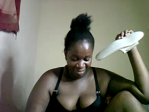 Snapshot of Sexy_valentine001 chatting on November 2025 03:43:02 PM Sexy valentine001 online show from November 2025 03:43:02 PM