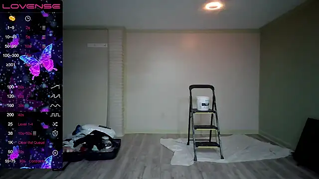 Snapshot of Milfshakecafe chatting on September 2025 12:34:01 AM Milfshakecafe online show from September 2025 12:34:01 AM