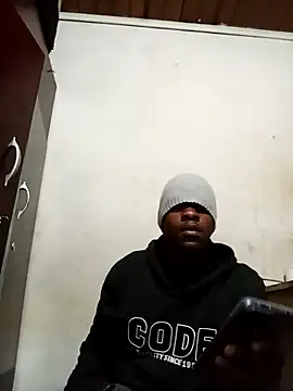 Snapshot of Uncletee112 chatting on September 2025 04:12:02 PM Uncletee112 online show from September 2025 04:12:02 PM