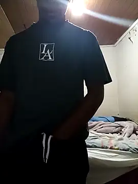 Snapshot of Uncletee112 chatting on October 2025 02:06:02 AM Uncletee112 online show from October 2025 02:06:02 AM