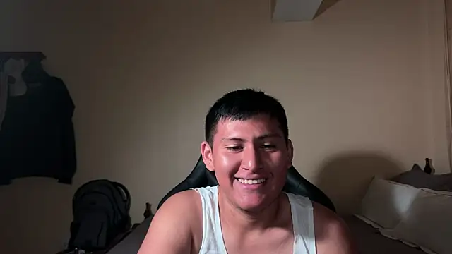 Snapshot of JoshuaTls08 chatting on February 2025 11:13:01 PM JoshuaTls08 online show from February 2025 11:13:01 PM