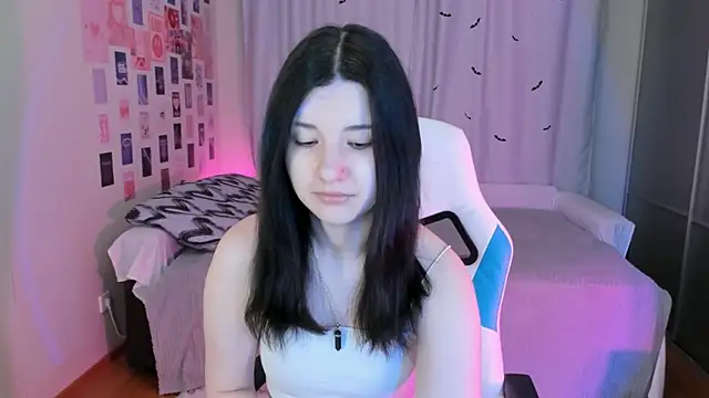 Vanessa Verona online show from March 2025 05:01:01 AM