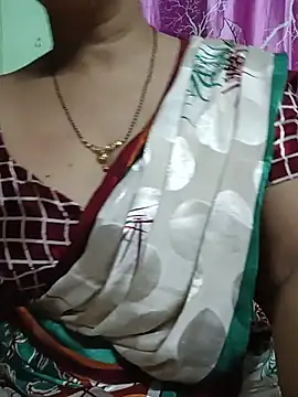 Rosy-B online show from July 2026 09:39:01 PM