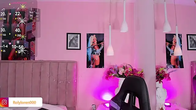 Snapshot of RolyLoren chatting on January 2025 06:23:01 PM RolyLoren online show from January 2025 06:23:01 PM