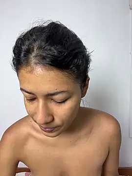 Valentinabaker online show from November 2025 09:32:01 AM