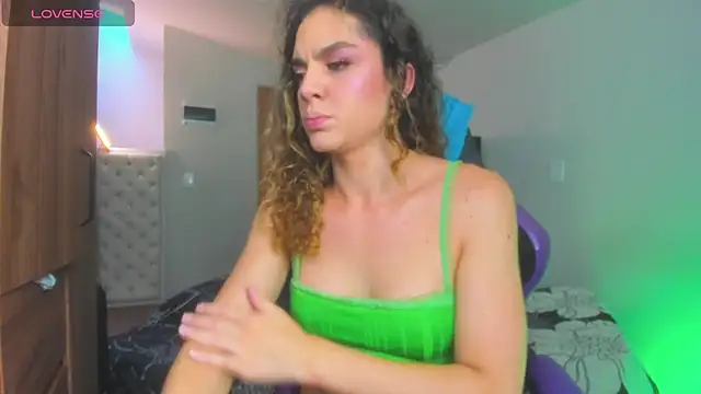 mariiahneedles online show from July 2026 10:34:02 PM