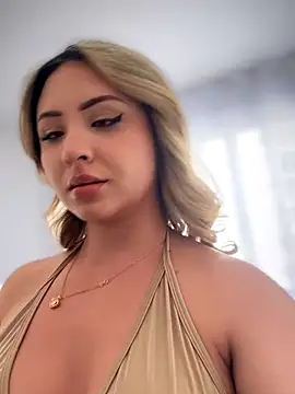 SaraFerreira online show from September 2025 06:40:02 PM