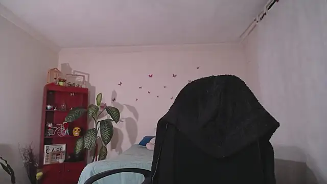 Aleia Taylor online show from November 2025 06:25:02 AM