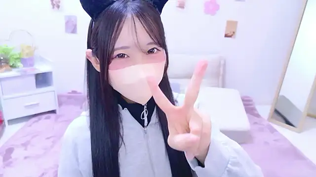 Snapshot of Suzu_ch_xx chatting on May 2026 01:41:01 PM Suzu ch xx online show from May 2026 01:41:01 PM