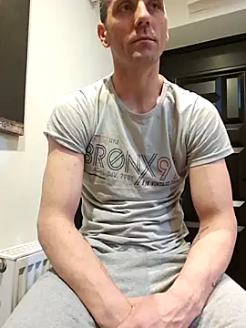 Snapshot of Aian09 chatting on March 2025 04:30:02 PM Aian09 online show from March 2025 04:30:02 PM