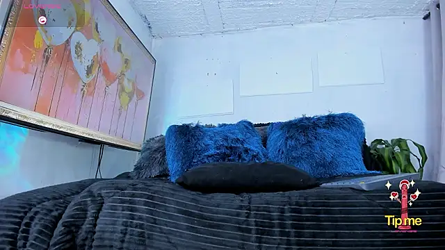 Mracialatina online show from February 2026 04:11:02 PM