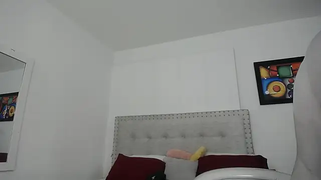 Snapshot of Chiqui_milk_ chatting on January 2025 06:54:02 PM Chiqui milk online show from January 2025 06:54:02 PM
