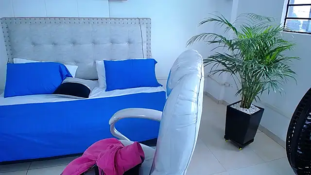Snapshot of Chiqui_milk_ chatting on February 2025 12:37:02 PM Chiqui milk online show from February 2025 12:37:02 PM