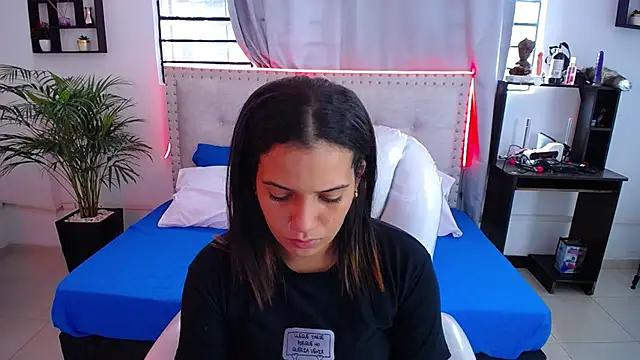 Snapshot of Chiqui_milk_ chatting on March 2025 07:49:01 PM Chiqui milk online show from March 2025 07:49:01 PM
