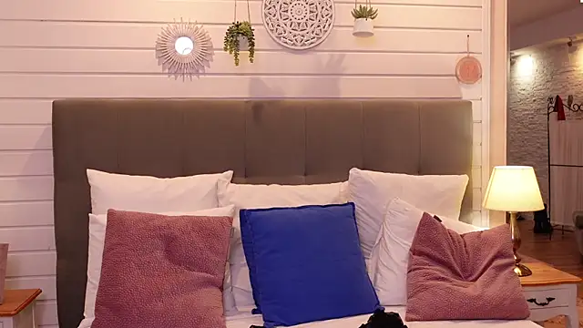 LinaReese online show from January 2025 10:39:01 AM