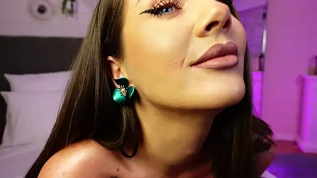 LinaReese online show from February 2026 05:23:01 AM