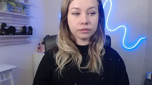 Snapshot of holly_xglam chatting on January 2025 03:20:01 AM holly xglam online show from January 2025 03:20:01 AM