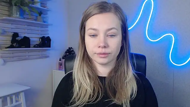 Snapshot of holly_xglam chatting on February 2025 01:35:02 AM holly xglam online show from February 2025 01:35:02 AM