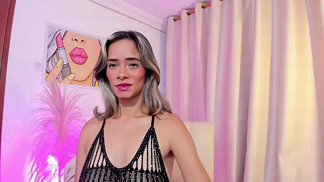 SkiinnyAna online show from April 2026 07:39:02 PM