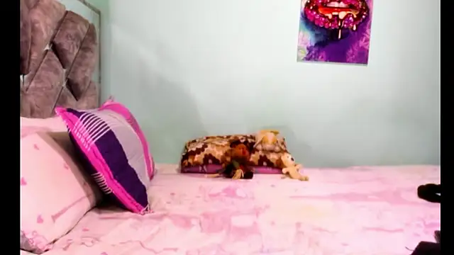 Evilmichellts1 online show from April 2026 12:52:02 AM