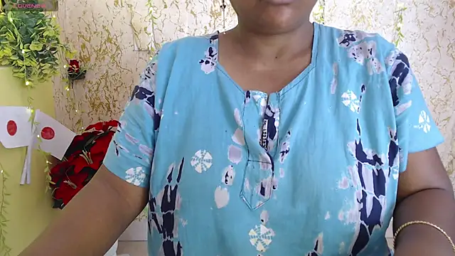 Snapshot of Prita07 chatting on June 2026 04:06:01 AM Prita07 online show from June 2026 04:06:01 AM
