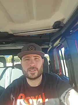 Snapshot of JeepinAround chatting on December 2025 04:13:02 PM JeepinAround online show from December 2025 04:13:02 PM