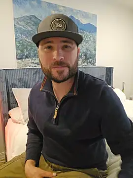 Snapshot of JeepinAround chatting on December 2025 09:00:01 PM JeepinAround online show from December 2025 09:00:01 PM