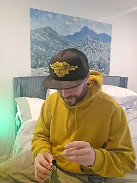 Snapshot of JeepinAround chatting on February 2026 07:31:01 PM JeepinAround online show from February 2026 07:31:01 PM