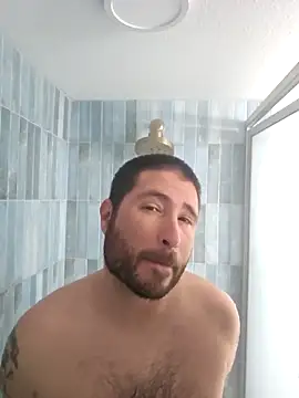 Snapshot of JeepinAround chatting on March 2026 07:32:01 PM JeepinAround online show from March 2026 07:32:01 PM