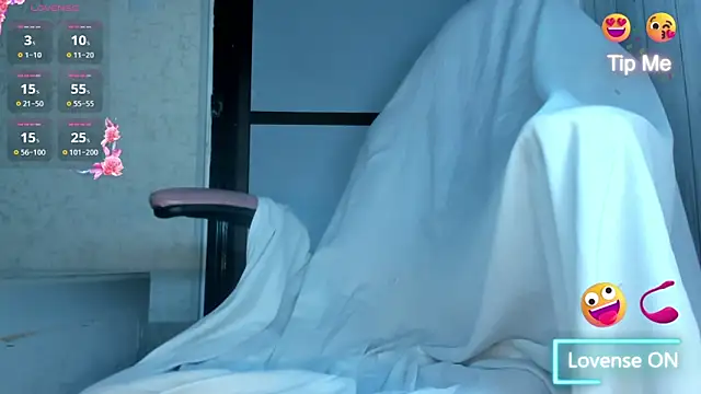 Lissalittlee online show from March 2025 10:39:02 PM