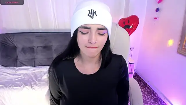 miel gomez online show from February 2025 11:11:02 PM