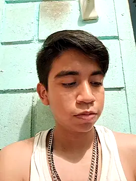 Snapshot of ElGiyuu25 chatting on February 2026 01:32:01 AM ElGiyuu25 online show from February 2026 01:32:01 AM