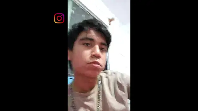 Snapshot of ElGiyuu25 chatting on March 2026 01:08:01 AM ElGiyuu25 online show from March 2026 01:08:01 AM