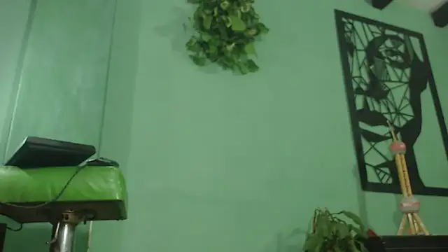 thirstymoonxx online show from September 2025 03:30:02 AM