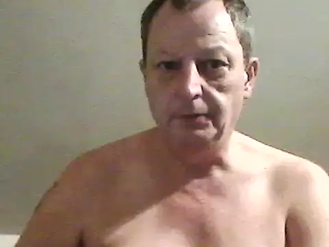 Snapshot of chubbybear2cum chatting on February 2025 04:24:02 AM chubbybear2cum online show from February 2025 04:24:02 AM
