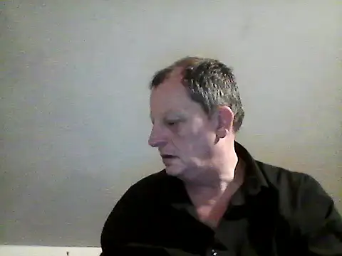 Snapshot of chubbybear2cum chatting on February 2025 08:17:02 PM chubbybear2cum online show from February 2025 08:17:02 PM