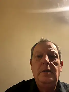 Snapshot of chubbybear2cum chatting on November 2025 04:35:01 AM chubbybear2cum online show from November 2025 04:35:01 AM