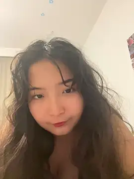 cutie mio online show from December 2024 07:06:01 PM