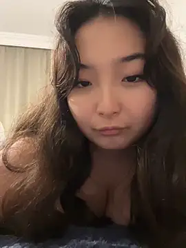 cutie mio online show from December 2024 07:22:01 PM