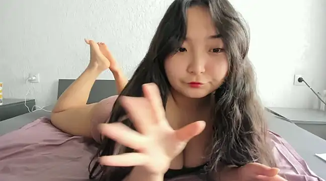 cutie mio online show from March 2025 10:16:02 AM