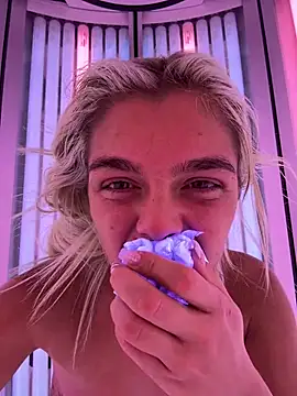 Snapshot of IrishTeenBarbie69 chatting on December 2024 02:49:01 PM IrishTeenBarbie69 online show from December 2024 02:49:01 PM