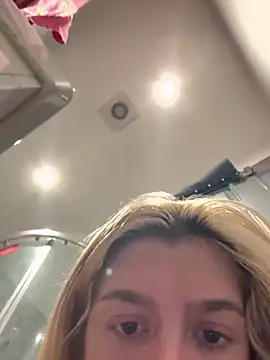 Snapshot of IrishTeenBarbie69 chatting on January 2025 05:07:02 PM IrishTeenBarbie69 online show from January 2025 05:07:02 PM