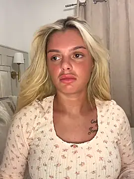 Snapshot of IrishTeenBarbie69 chatting on November 2025 11:48:01 PM IrishTeenBarbie69 online show from November 2025 11:48:01 PM