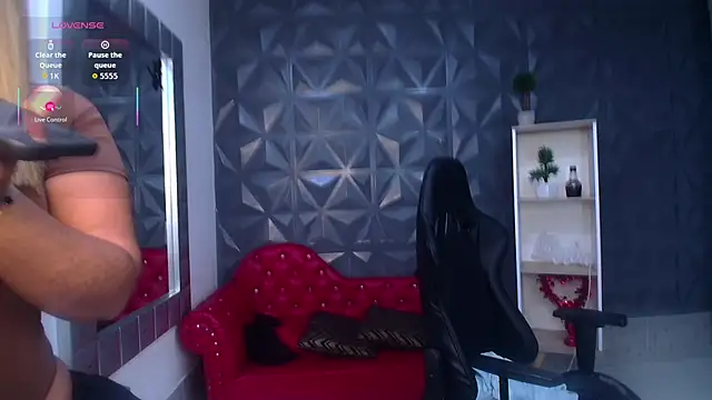 Cristal War online show from December 2025 11:46:01 PM