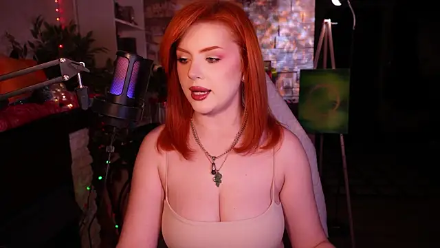 Chriss Fox online show from February 2025 03:17:01 PM