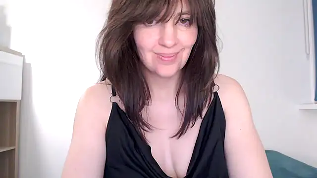 Ella Next Door online show from April 2026 10:18:01 PM