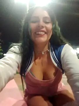 Baby-buu1002 online show from December 2024 04:28:02 AM