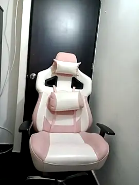 Baby-buu1002 online show from March 2025 07:05:02 PM