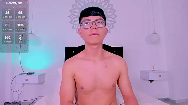 CodyTwink online show from November 2025 05:22:01 PM