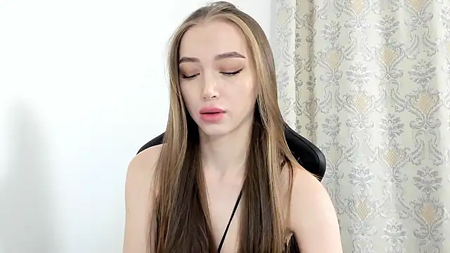 Sweet-bb online show from December 2024 12:35:01 AM